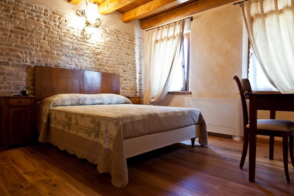 Ca' Muliner Hotel Azzano Decimo Szoba fotó